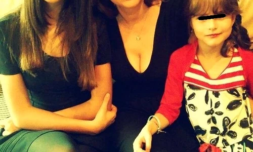 Liliana Busuioc şi cele două fetiţe ale actorului, Natalie şi Catinca jpeg