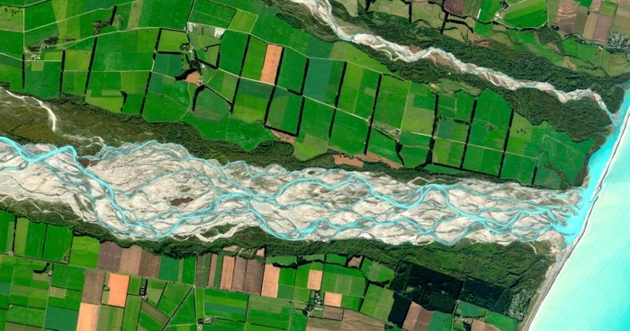 Fotografia din 2011 ilustra râul Rakaia din Noua Zeelandă. FOTO DigitalGlobe