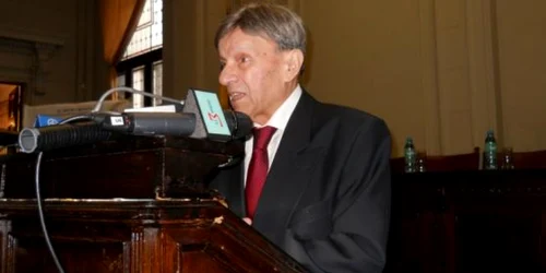 vladimir iliescu foto academia romana