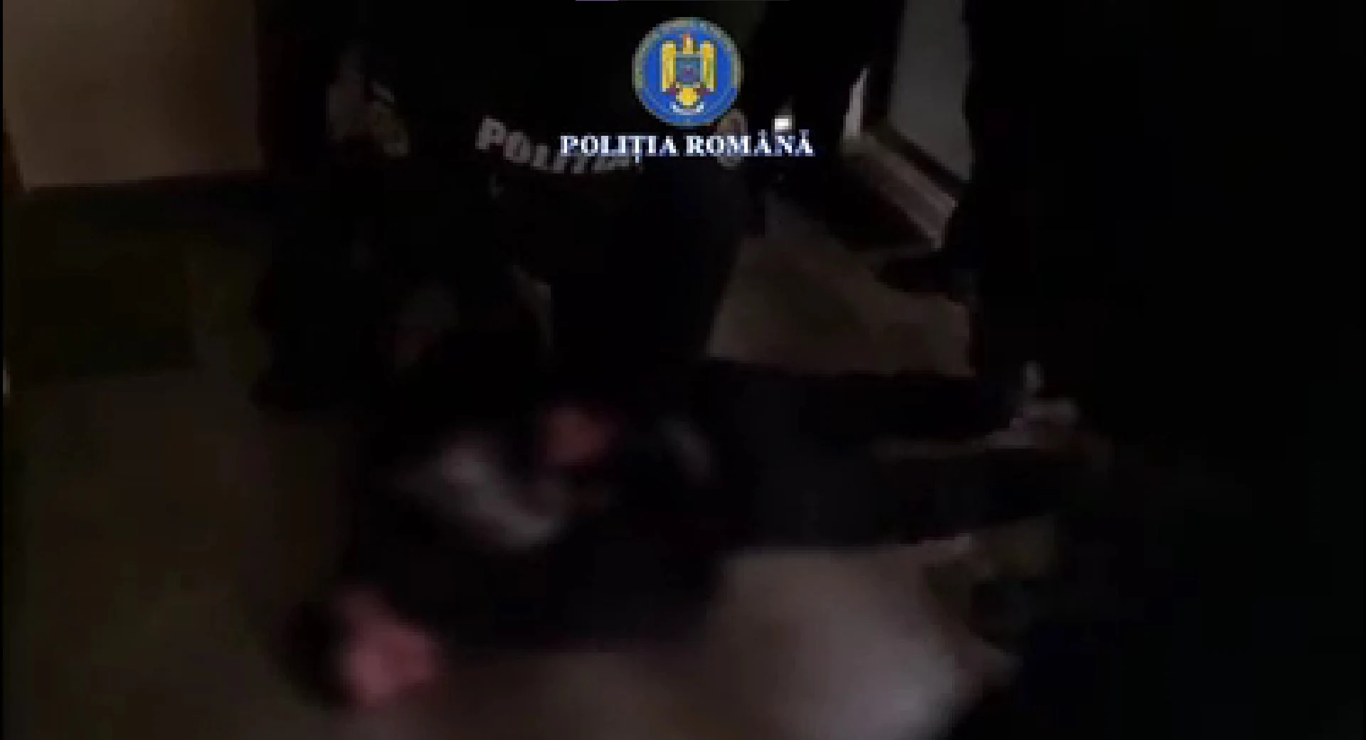 Trei bărbați din Târgu Jiu, anchetați pentru incitare la ură și violență într-o transmisiune live