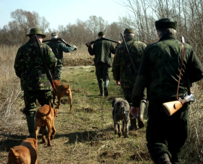 Unul dintre vânători a fost găsit mort. ARHIVĂ.