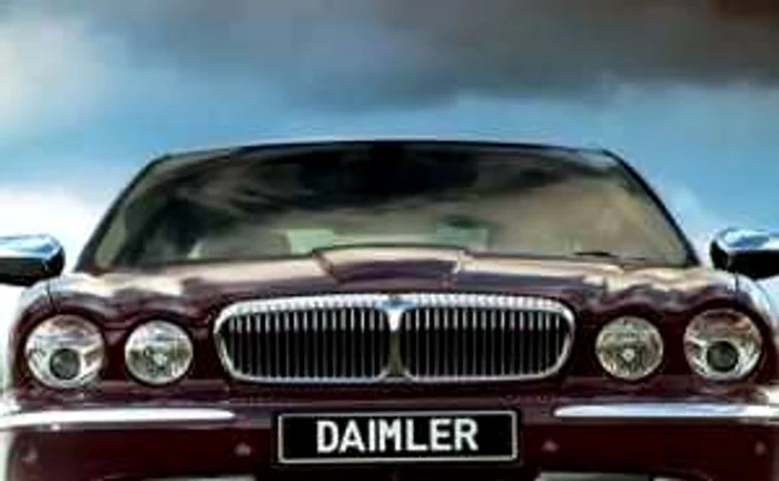 Daimler încearcă să reducă drastic cheltuielile.