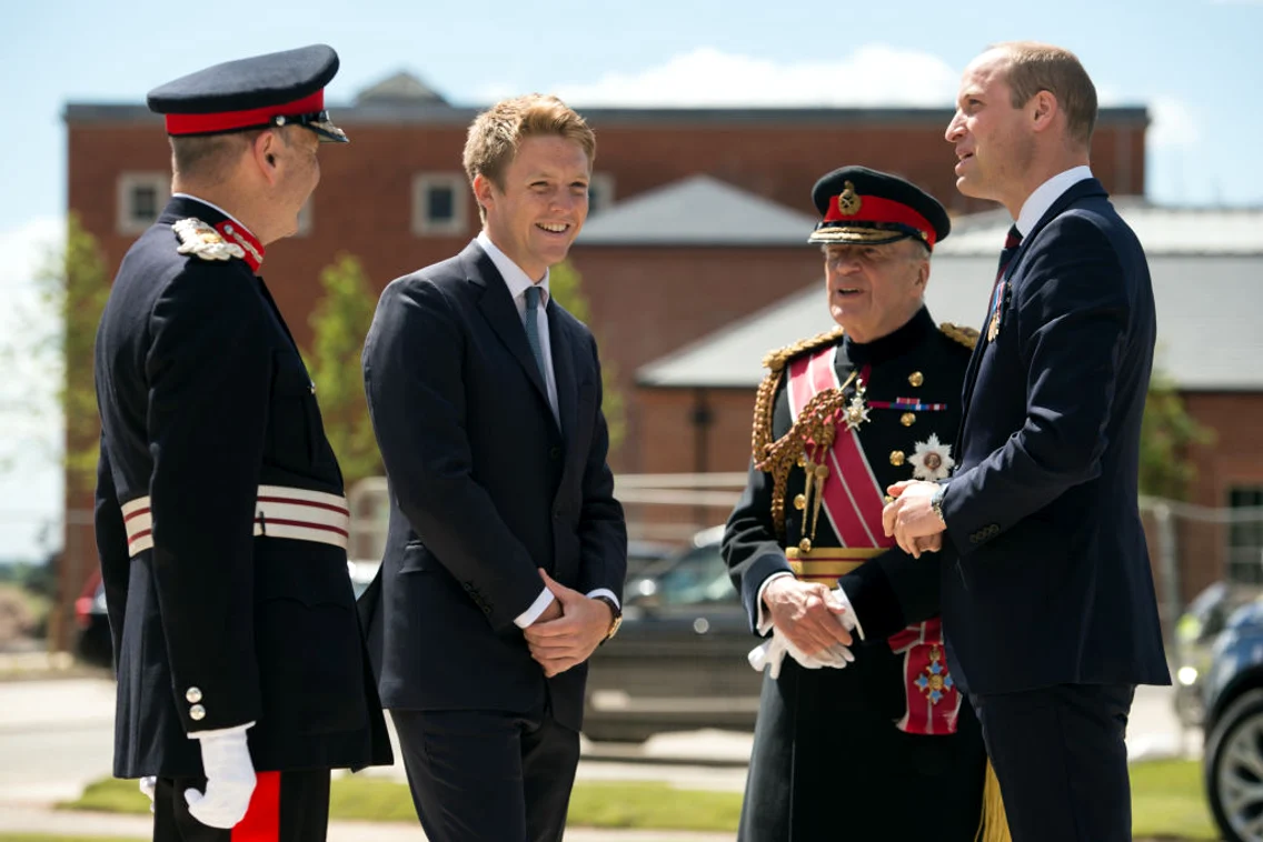 Miliardarul Hugh Grosvenor, Ducele de Westminster, alături de Prințul Philip și Prințul William