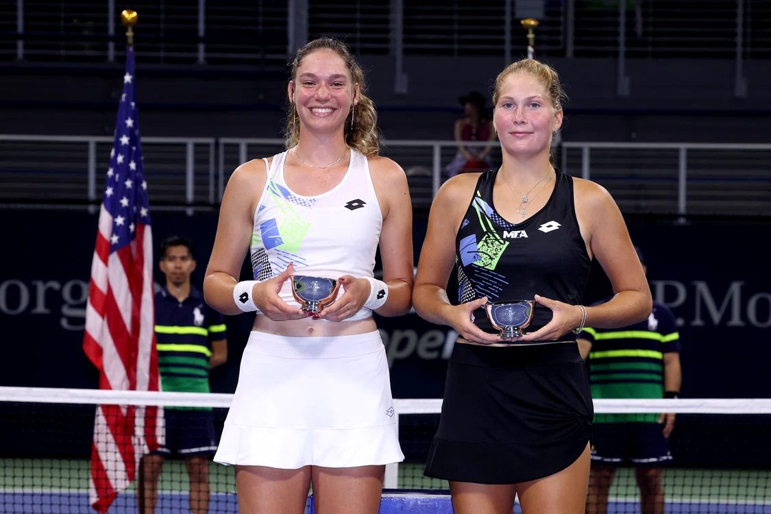 Mara (stânga) și Anastasia, succes pe tărâm american. Foto AFP 