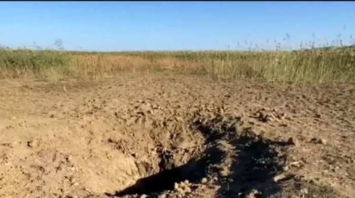 Crater de 1,5 metri descoperit în Tulcea