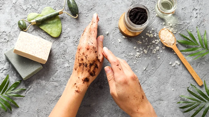 Scrub natural anti-îmbătrânire. 