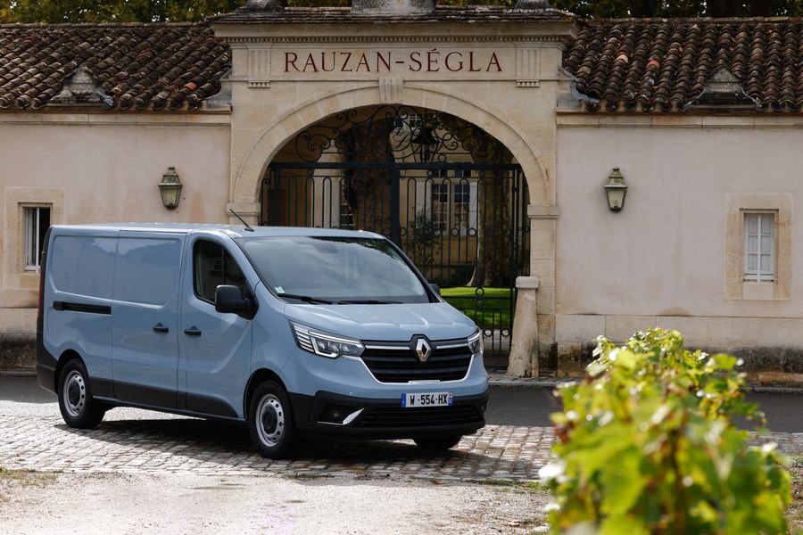 TEST DRIVE Renault Trafic E-Tech Electric, piesă de bază din noul peisaj auto urban FOTO 