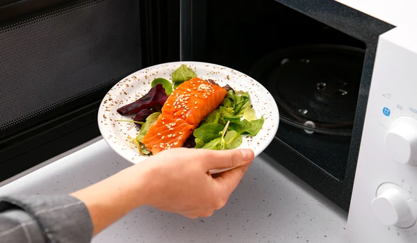 2 cuptor cu microunde jpg jpeg