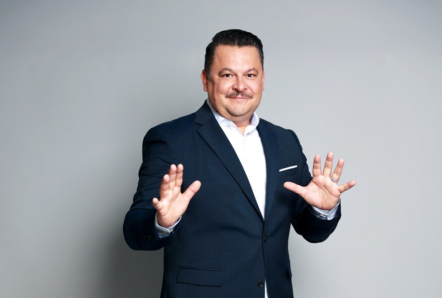 Cum l-a țepuit Mihai Bobonete pe Gabriel Cotabiță. Comediantul a povestit tot: i-a luat banii și l-a lăsat fără marfă