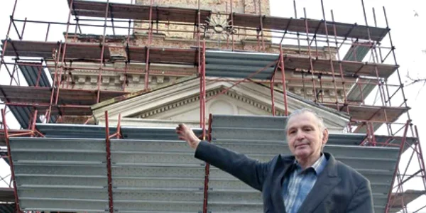 Biserica Banu rămâne sub schele
