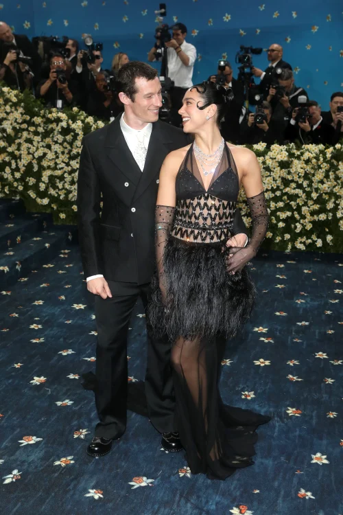 Dua Lipa și Callum Turner FOTO Getty Images