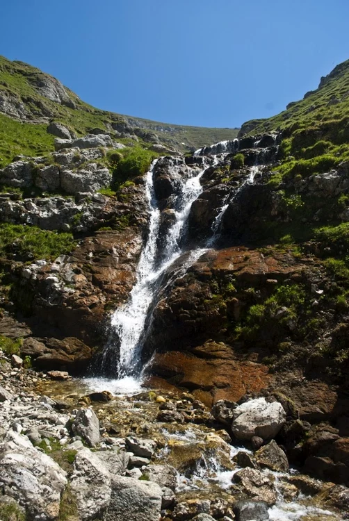 FOTO: Cascadă în Munţii Bucegi