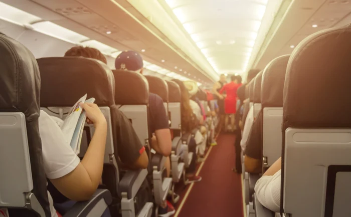 Ce alimente nu trebuie să le mănânci niciodată în avion? Iată ce spun experții (foto: Shutterstock)