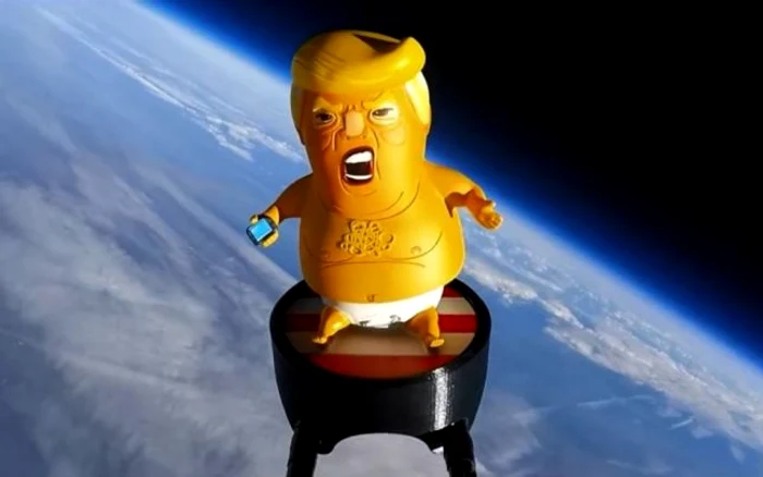 Mini-Trump este folosit la proteste împotriva preşedintelui american FOTO Sentintospace