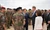 Emmanuel Macron la baza militara Mihail Kogalniceanu Klaus Iohannis cort popota soldati (6) jpg