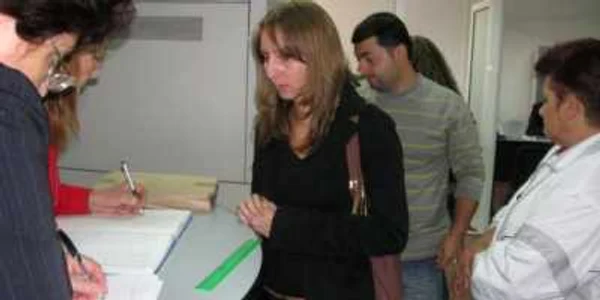 Din cei 64 de absolvenţi selectaţi pentru angajare, 45 au în prezent un job (Arhivă).