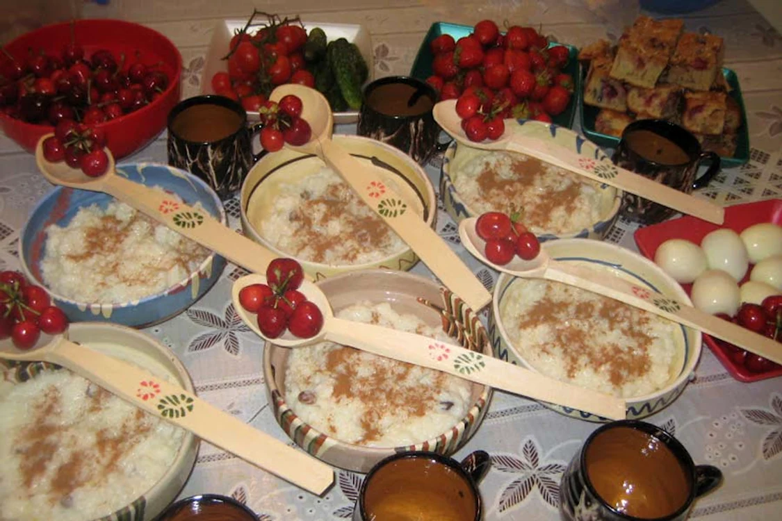 
    Praznicul Moşilor de vară (Moşii cireşelor)  