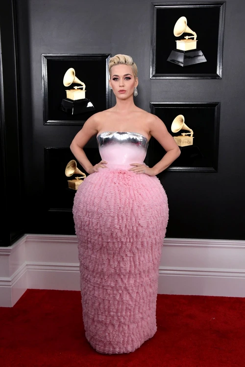 Katy Perry nu a fost în formă la Premiile Grammy 2019