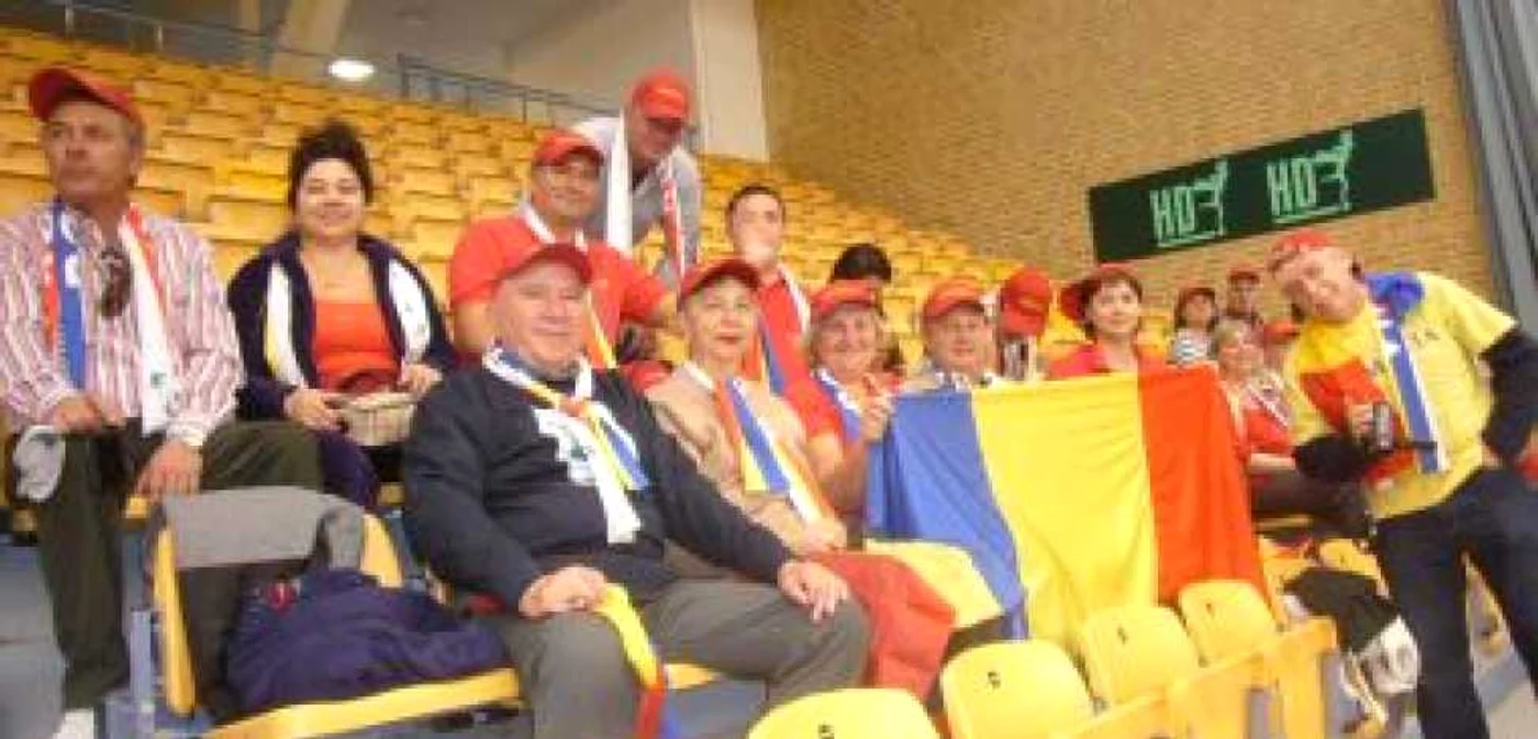 TENIS: Spectatorii români fac spectacol în sala din Helsingborg