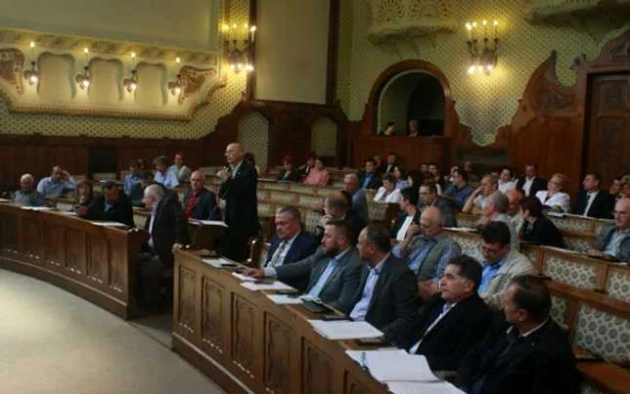 Numarul consilierilor judeteni la alegerile locale din 5 iunie 2016 FOTO http://www.zi-de-zi.ro