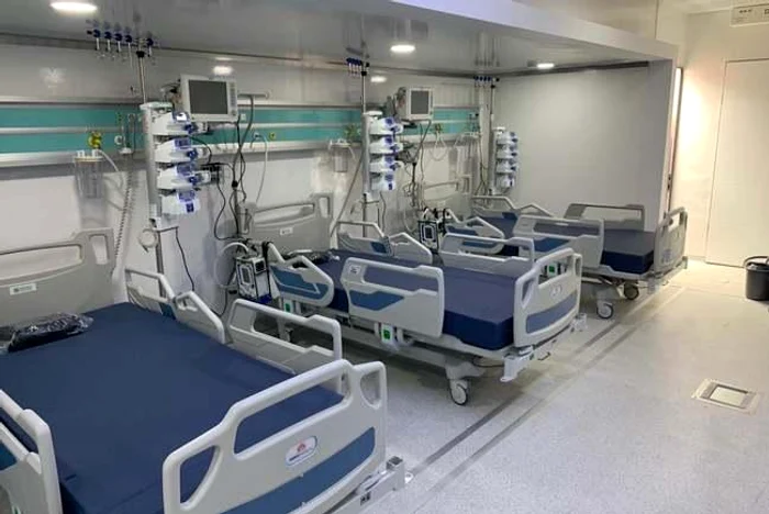 În saloanele spitalului modular de la Timișoara vor putea fi îngrijiți 22 de pacienți
