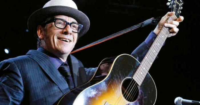 Elvis Costello a fost inclus în topul revistei „Rolling Stone“  