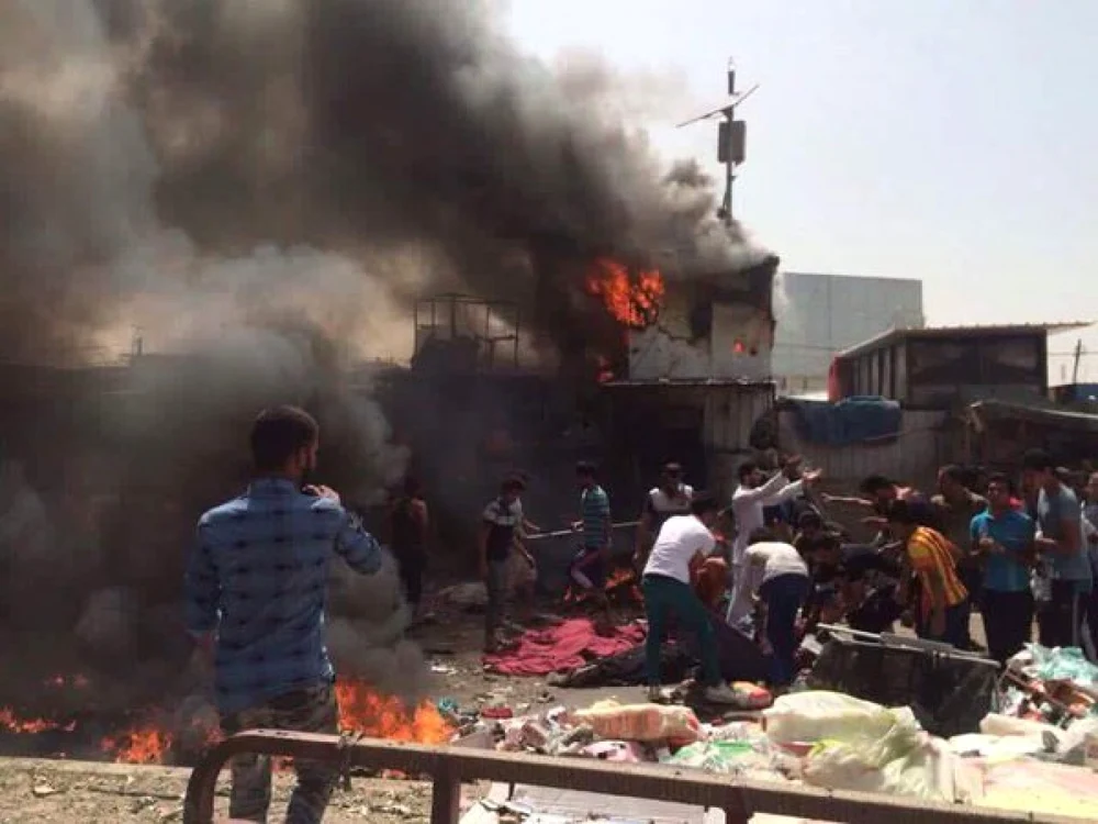 Atacul a vizat o piaţă aglomerată din capitala Irak-ului Foto: Twitter@IraqLiveUpdate