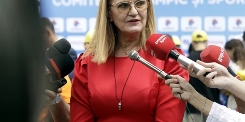 Elisabeta lipa platformax jpg