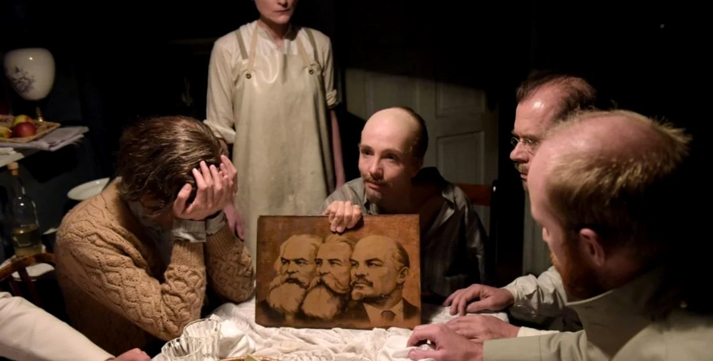 Teatrul politic al lui Milo Rau (1) – Lenin: să l jupuim și să l facem drapel! jpeg
