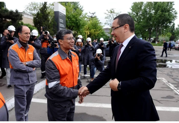 Victor Ponta asigură ArcelorMittal de toată susţinerea sa. Sursa foto: gov.ro