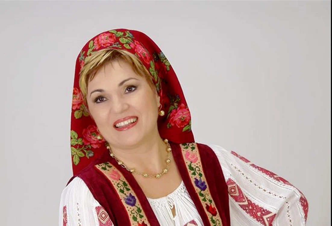 Nicoleta Voica (59 de ani) a venit deghizată în emisiunea Simonei Gherghefoto: Captură Antena 1