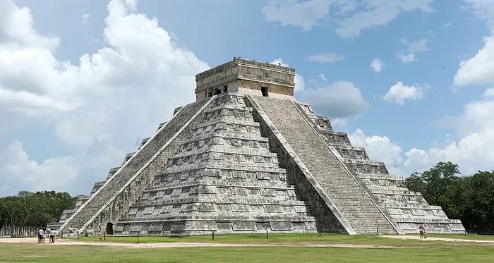 Piramida de la Chichen Itza FOTO wikipedia