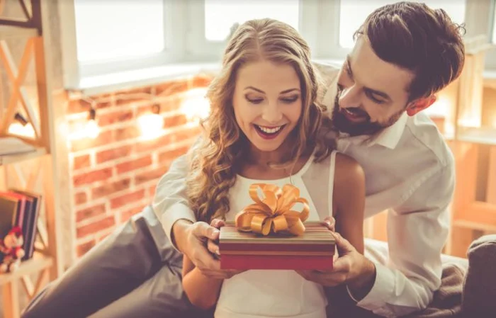 A face un cadou trebuie să fie o plăcere, nu o corvoadăSursă foto: George Rudy/ Shutterstock