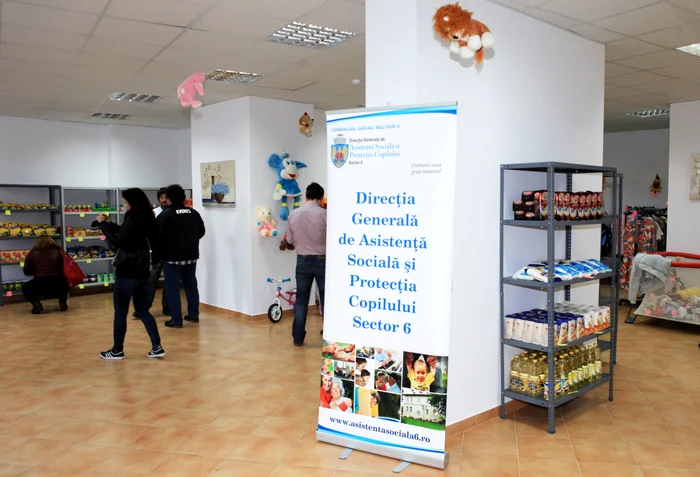 Magazinul SocialXchange e situat pe Calea Crângași nr. 3 Aici puteți dona alimente, îmbrăcăminte și bunuri care vă prisosesc (foto: Roberto Sălceanu)