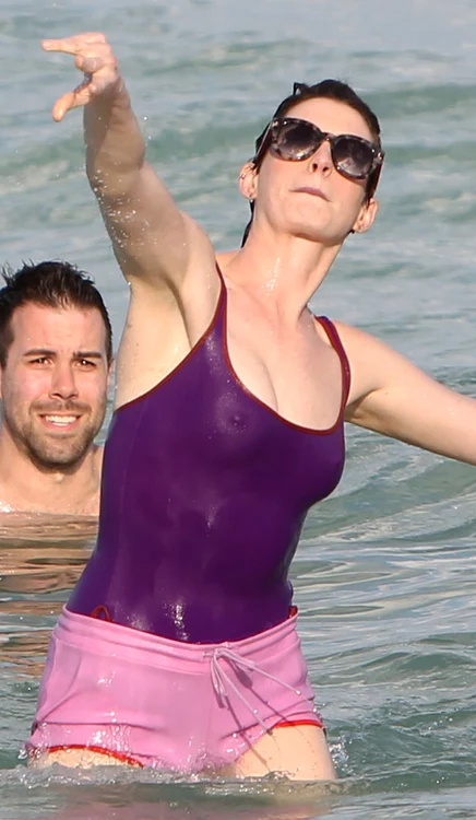 Anne Hathaway