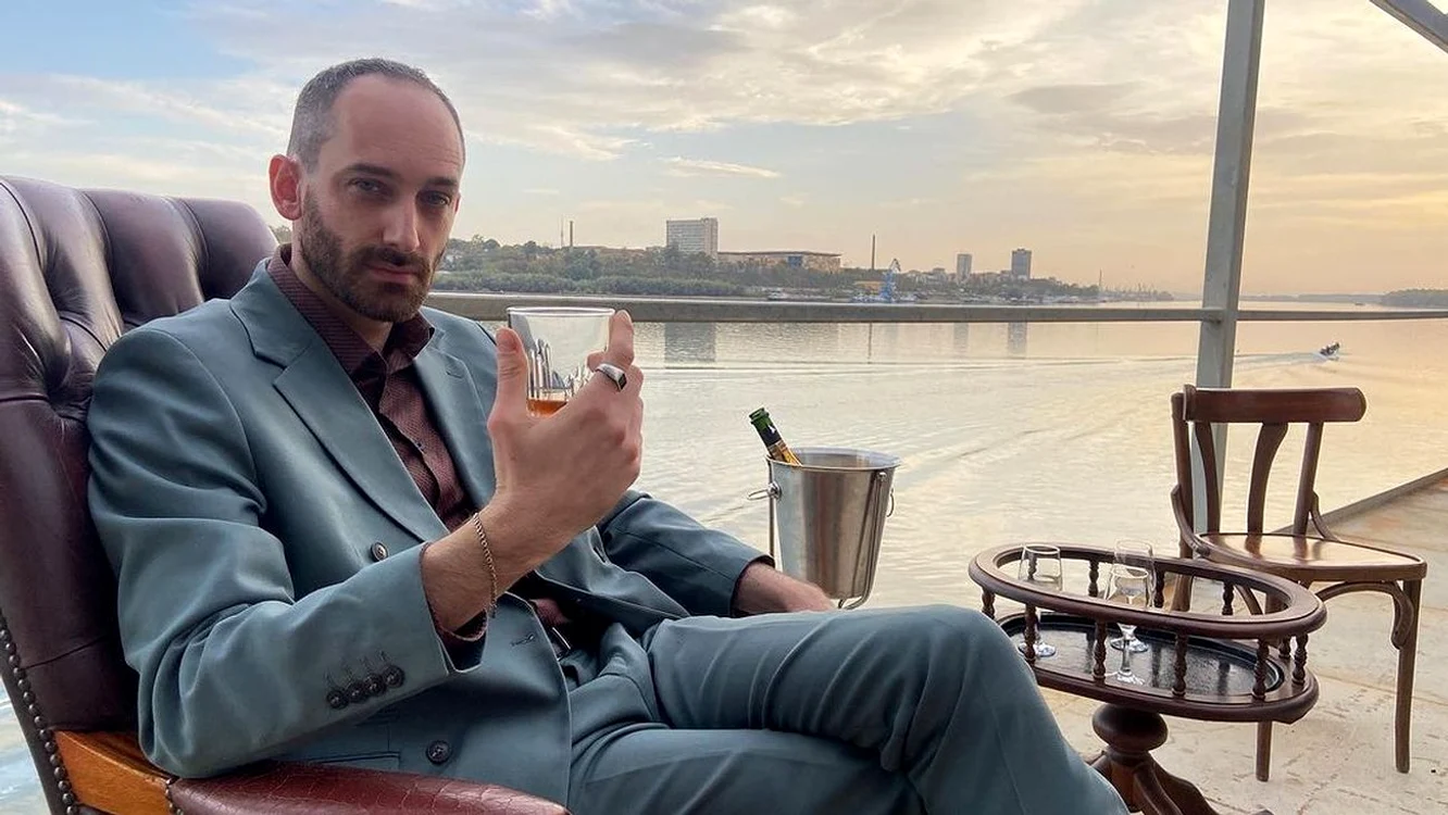 Claudiu Istodor recunoaște că fiul său a simțit presiunea celebrității părinților / foto: Instagram
