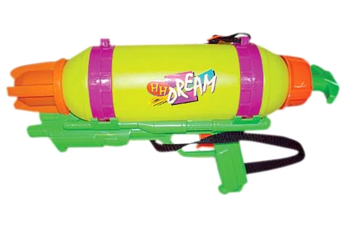 Pistol apă – 49,9 lei Magazin Carrefour