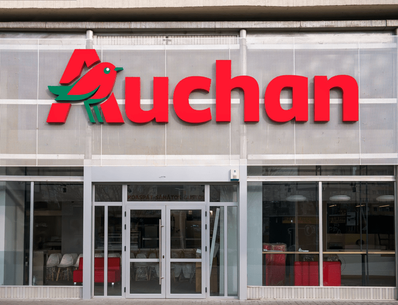 Retailerul francez Auchan rămâne pe piața din Rusia și deschide un nou magazin