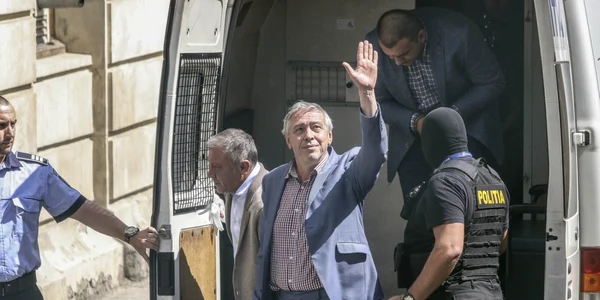 Marian Burcea directorul CNAS este adus la Curtea de Apel Bucuresti cu propunere de arestare preventivă într un dosar de deturnare de fonduri FOTO  Inquam Photos  Alexandru Busca