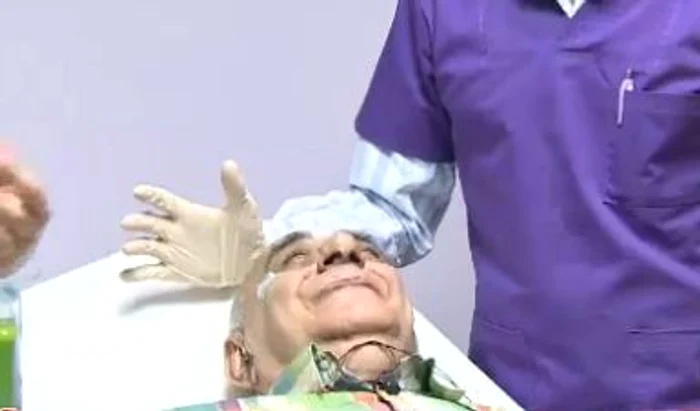 Lis s-a lăsat pe mâinile esteticianului pentru a deveni mai atrăgător (captură: Acasă TV)