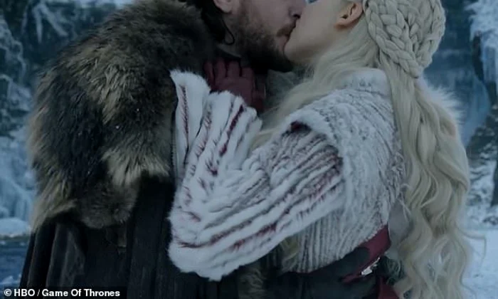 1 kit harington sarut emilia clarke jpg jpeg