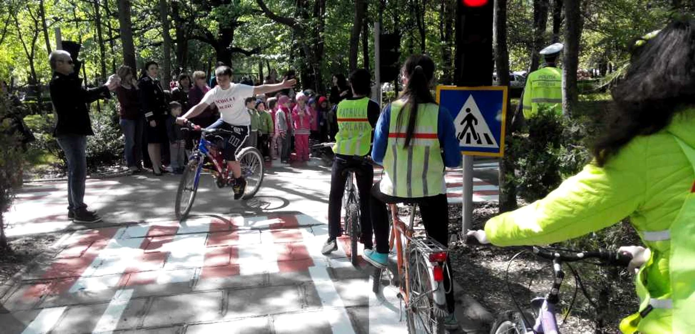 Semafoarele vor funcţiona şi în weekend