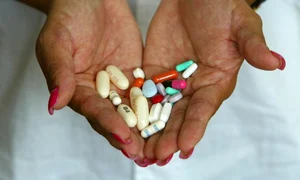 72388423 594x594 jpeg