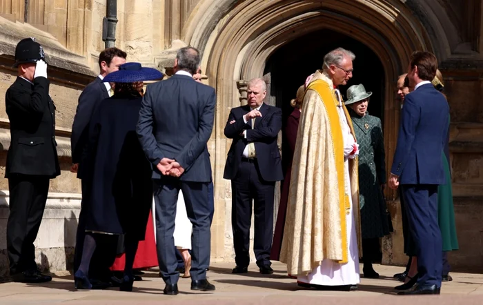 Prințul Andrew la slujba de Paște alături de familia regală britanică FOTO EPA
