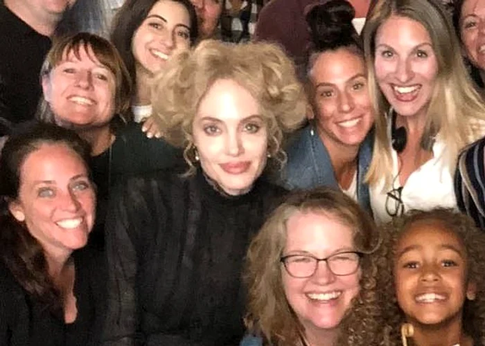 Angelina Jolie complet schimbată, într-o pauză de turnare pentru un nou filmFoto: Instagram