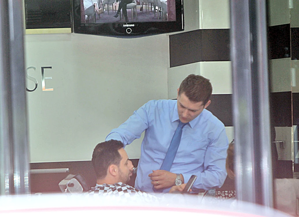 Măruță și-a aranjat  la salon și barba, și părul