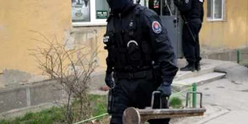 Târgovişte: Ucis şi aruncat în câmp pentru 100 de lei