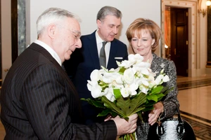 Margareta Principele Radu la BNR Mugur Isarescu (1) jpeg