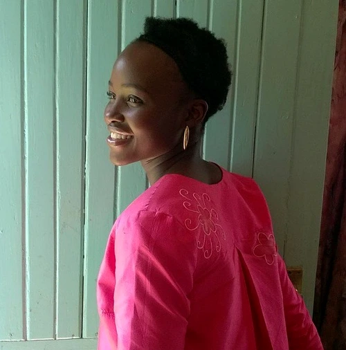 lupita par scurt jpeg