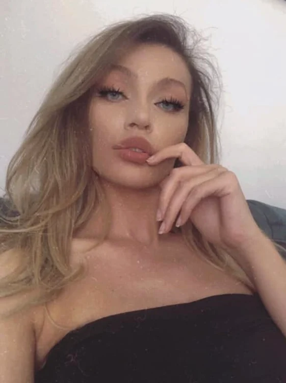 Fotomodelul Beatrice Nagy a avut o idilă de o vară, în 2015, cu Dan Bittman